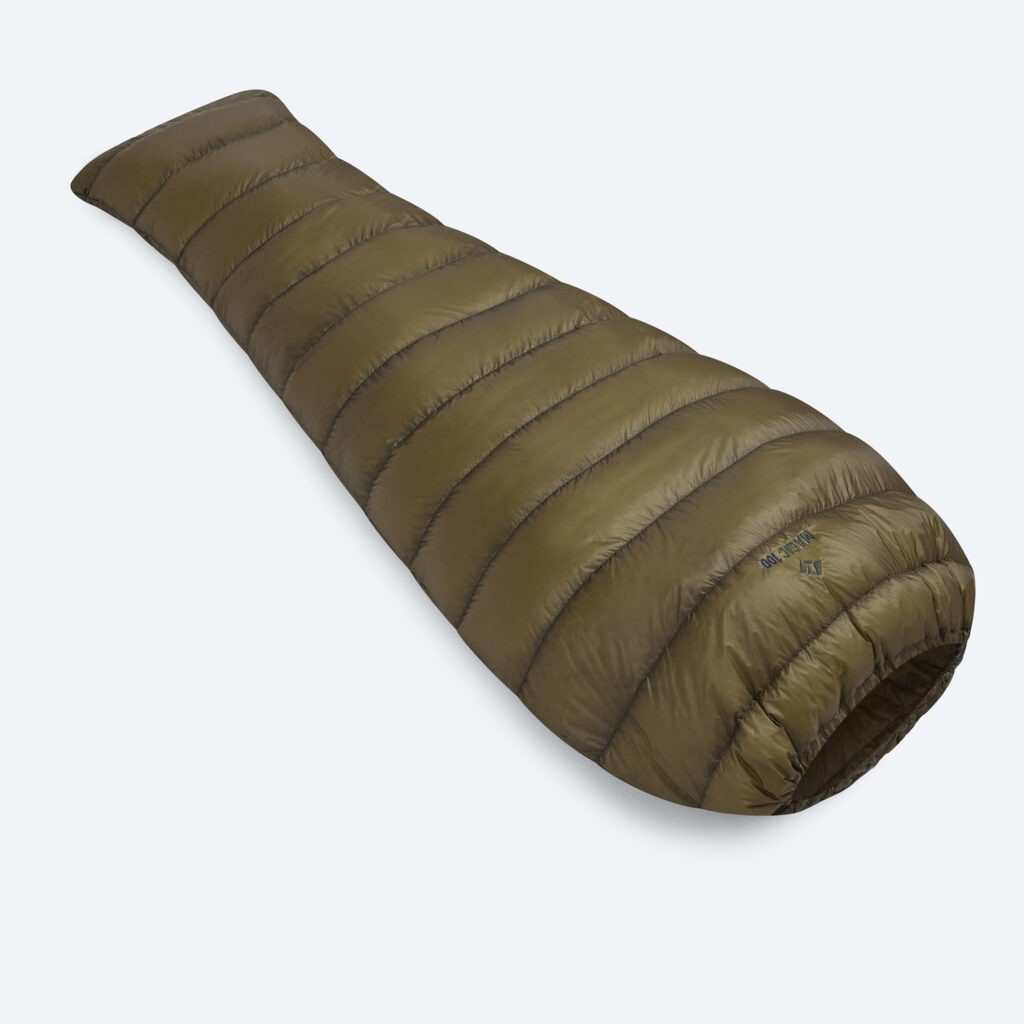 CUMULUS_down_sleepingbag_Magc 100_02_Wild Green_angle